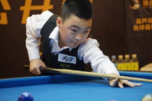 写着排球运 写着排球运