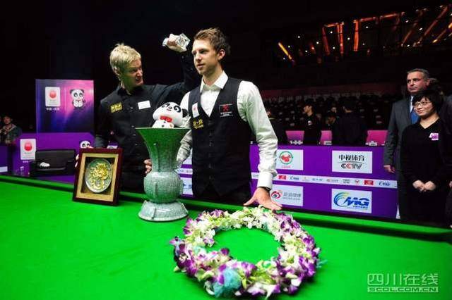 亮相与社交 亮相与社交